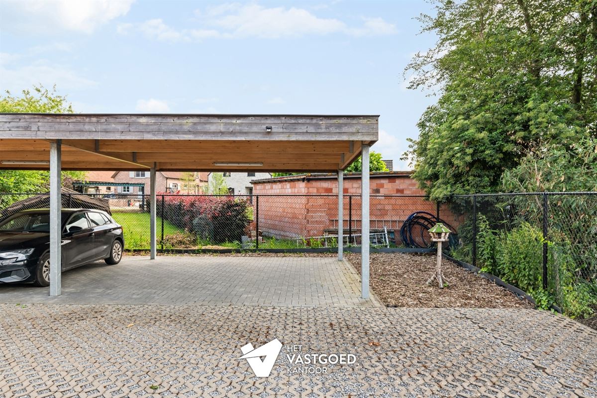 RECENT APPARTEMENT (87M²) MET 2 SLAAPKAMERS, TERRAS, GARAGE MET APARTE BERGING EN CARPORT TE HULSHOUT