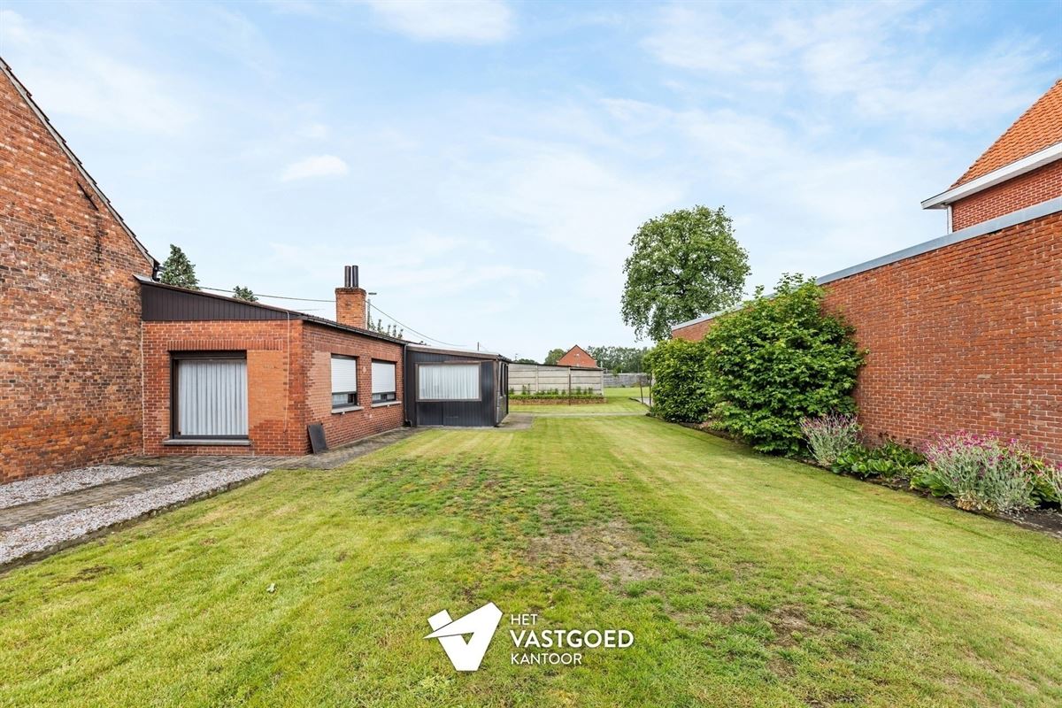 PERFECT ONDERHOUDEN WONING OP PRACHTIG PERCEEL NABIJ KEIHEUVEL