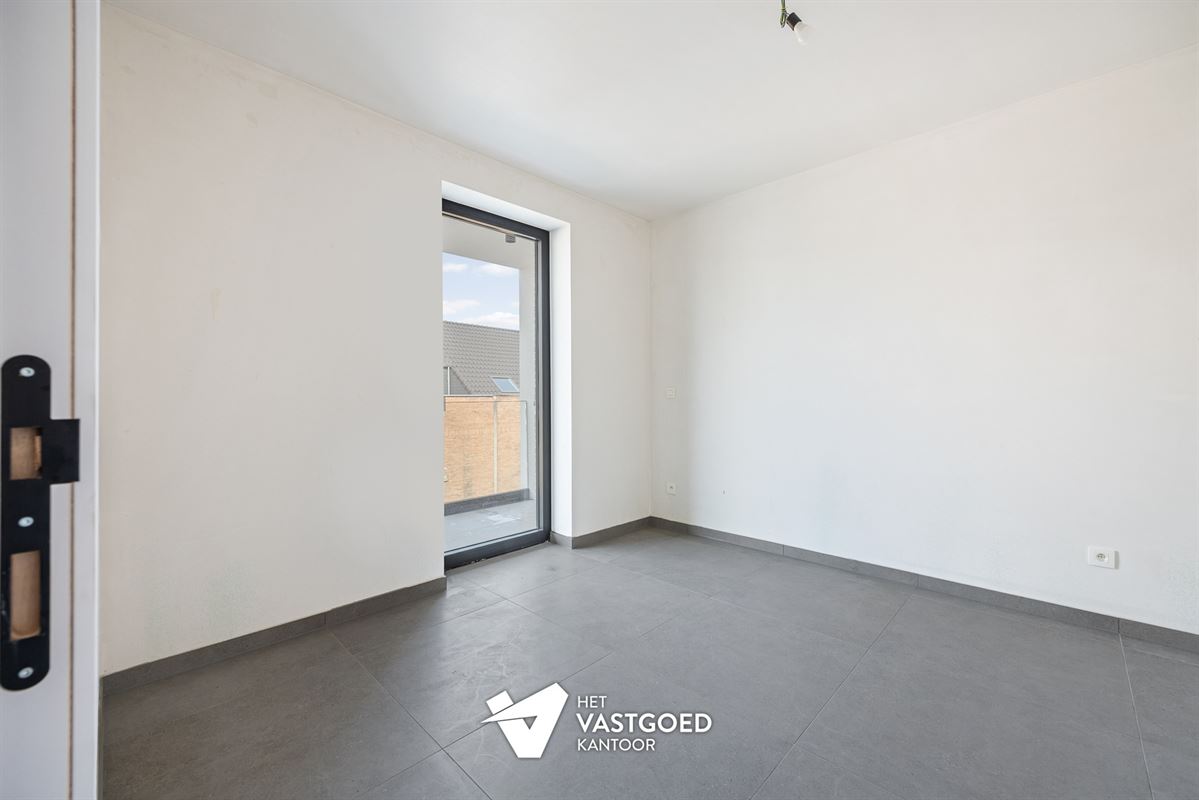 RUIM EN LICHTRIJK APPARTEMENT MET 1 SLAAPKAMER