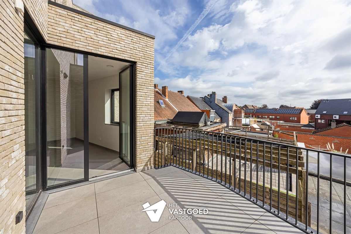 RUIM EN LICHTRIJK APPARTEMENT MET 1 SLAAPKAMER
