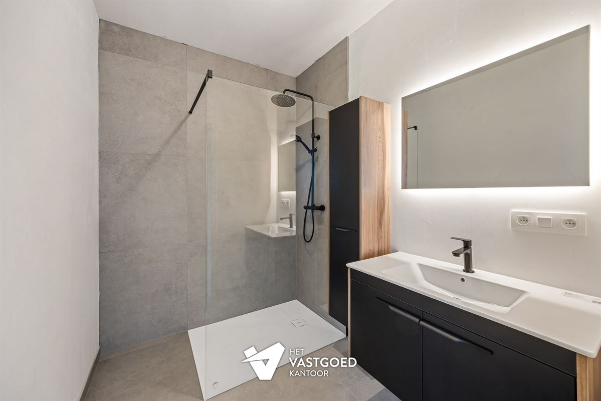 COMFORTABEL 2-SLAAPKAMERAPPARTEMENT OP CENTRALE LIGGING TE HAM