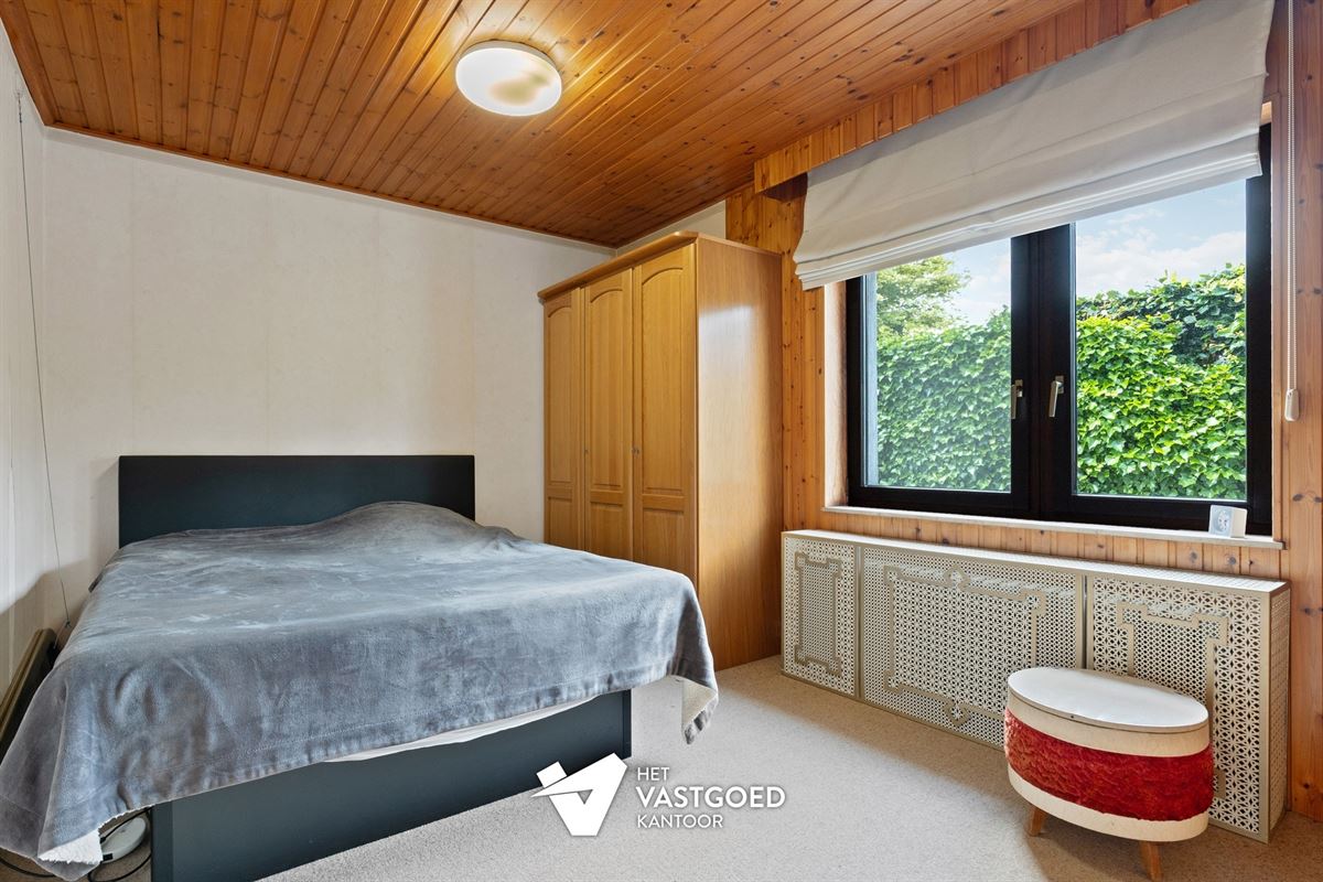 KARAKTERVOLLE WONING OP RUIM PERCEEL VAN 12A MET RUSTIGE TOCH CENTRALE LIGGING