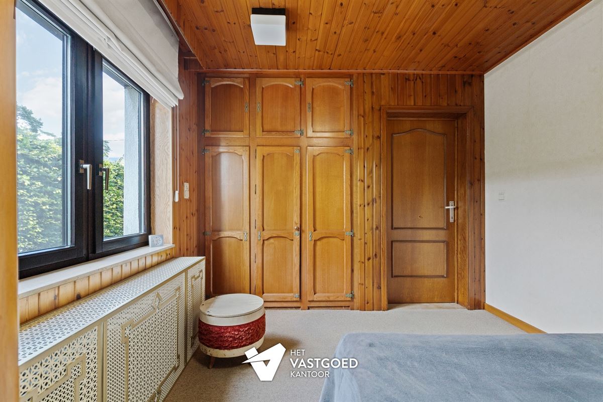 KARAKTERVOLLE WONING OP RUIM PERCEEL VAN 12A MET RUSTIGE TOCH CENTRALE LIGGING