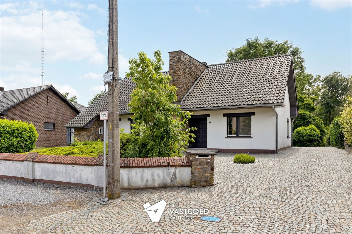 KARAKTERVOLLE WONING OP RUIM PERCEEL VAN 12A MET RUSTIGE TOCH CENTRALE LIGGING