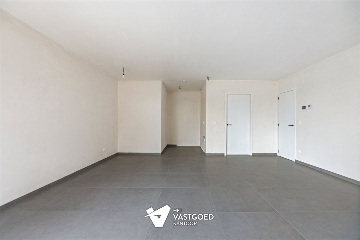 RUIM 1-SLAAPKAMERAPPARTEMENT MET AANGENAME BUITENRUIMTE