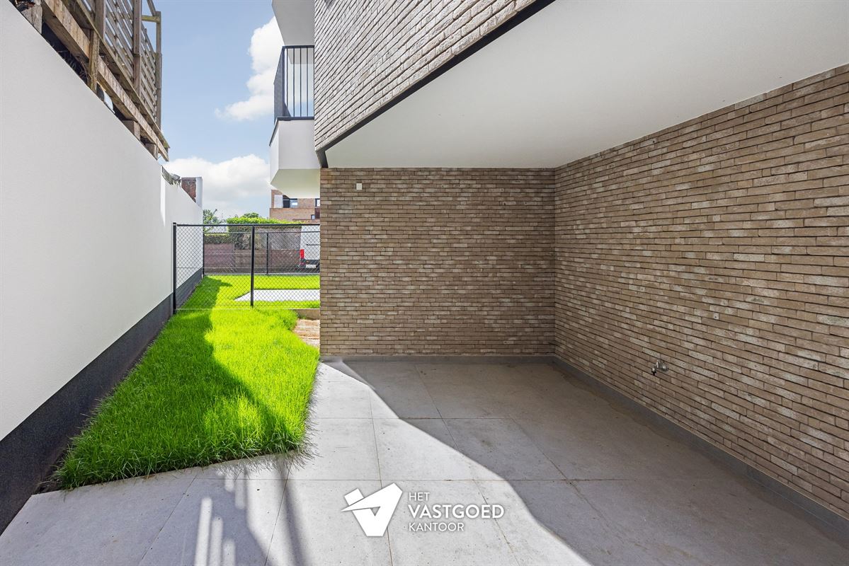 GELIJKVLOERS WONEN MET RUIM TERRAS (TUIN) - 6% BTW MOGELIJK!