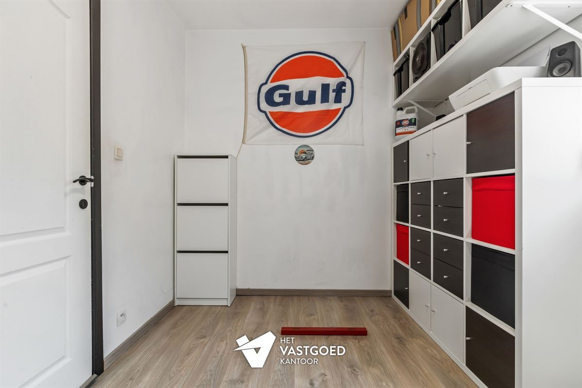 MOOI AFGEWERKT 2 SLAAPKAMER APPARTEMENT MET PRIVATIEVE TUIN EN AUTOSTAANPLAATS TE BEVERLO