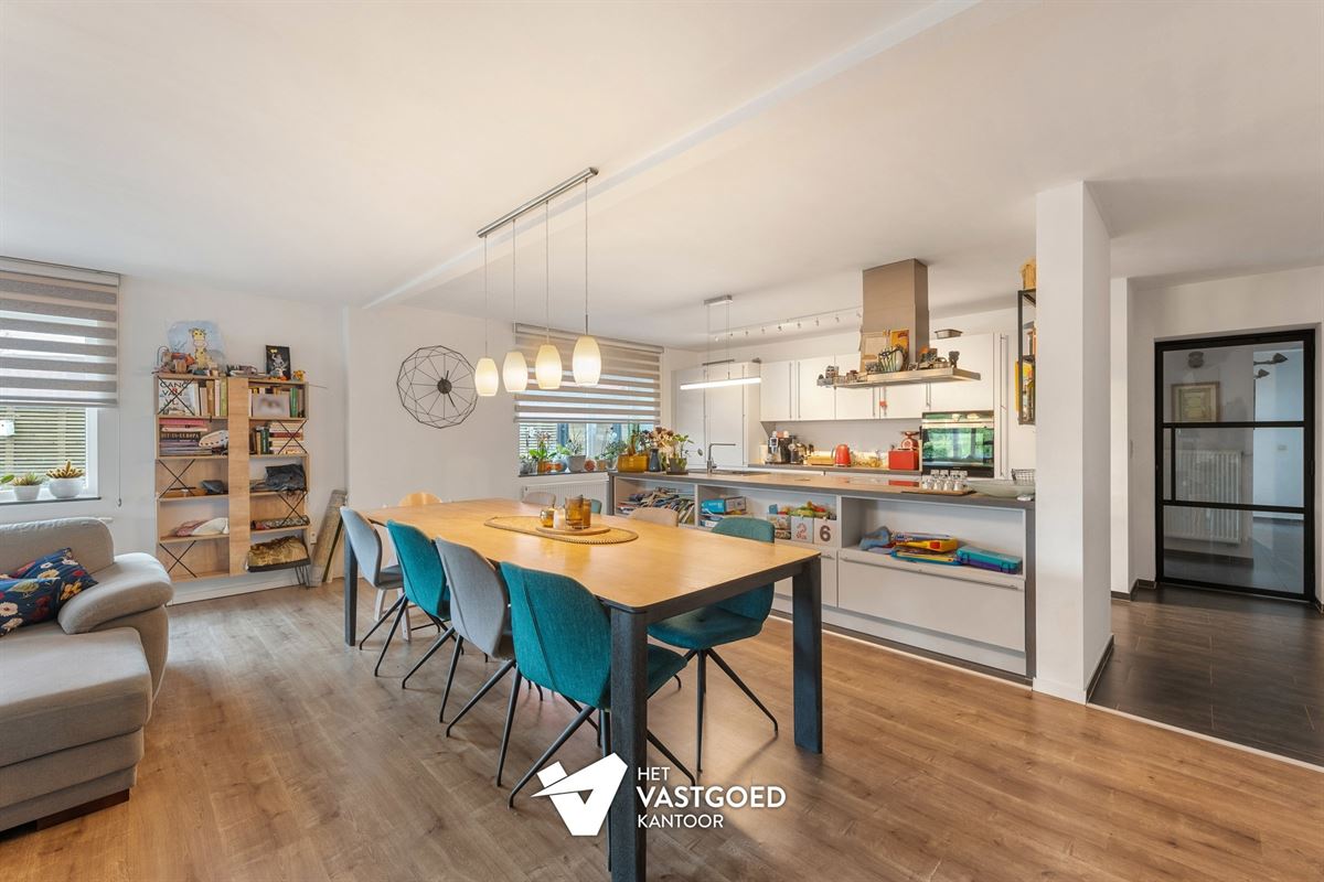 PERFECT ONDERHOUDEN EN ENERGIEZUINIG GELIJKVLOERS APPARTEMENT (165M²) EN TUIN TE BERINGEN