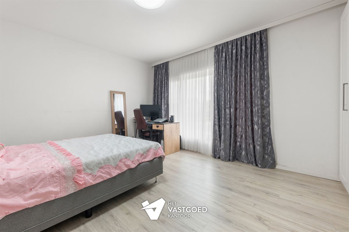 PERFECT ONDERHOUDEN EN ENERGIEZUINIG GELIJKVLOERS APPARTEMENT (165M²) EN TUIN TE BERINGEN
