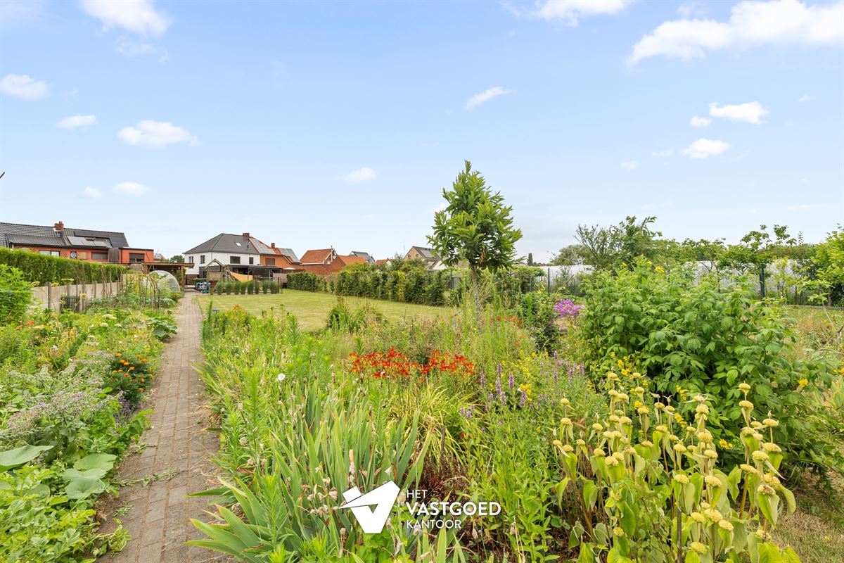 PERFECT ONDERHOUDEN EN ENERGIEZUINIG GELIJKVLOERS APPARTEMENT (165M²) EN TUIN TE BERINGEN