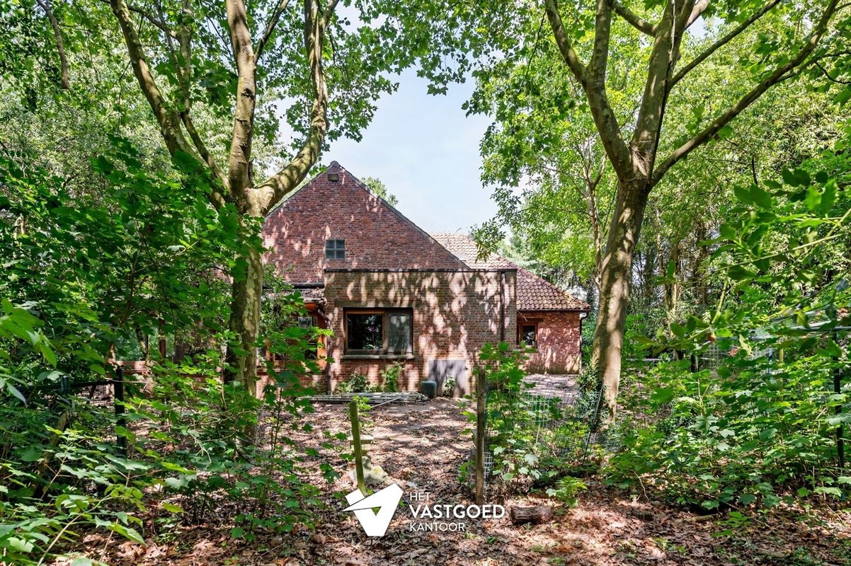GELIJKVLOERSE WONING OP PRACHTIGE LIGGING OP 3060M2