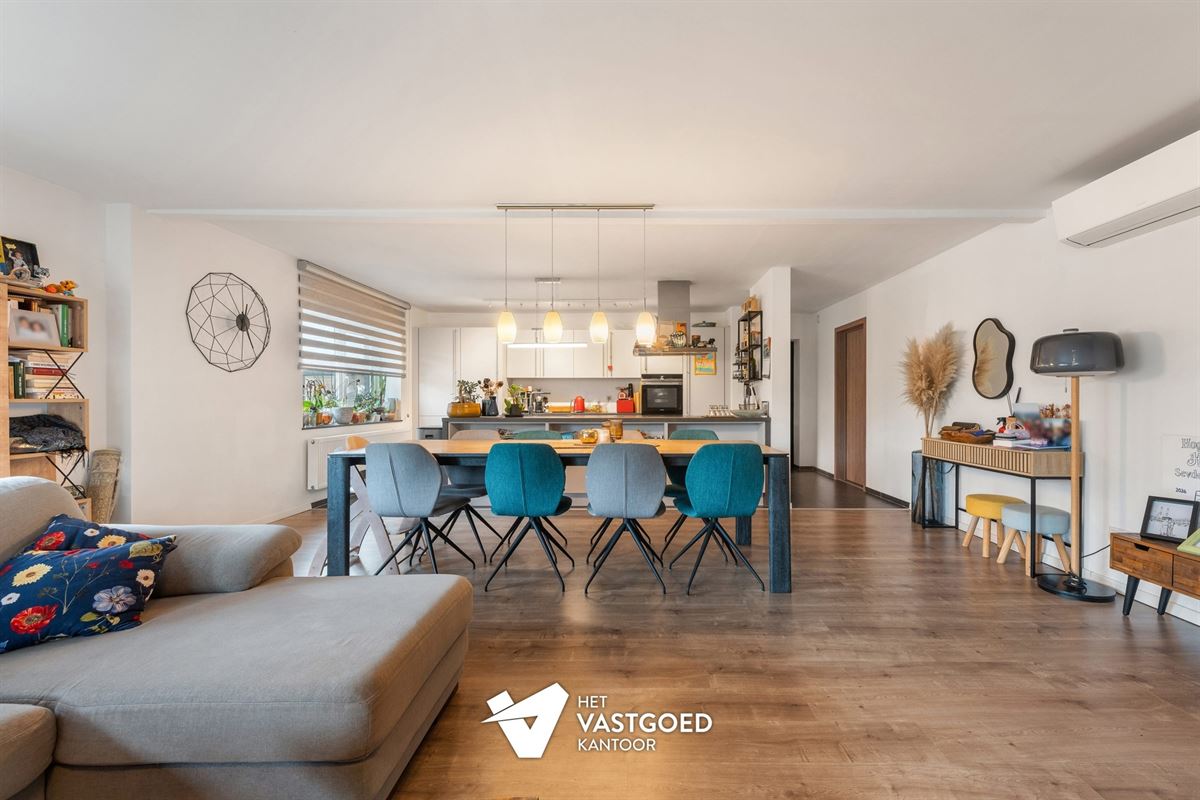 PERFECT ONDERHOUDEN EN ENERGIEZUINIG GELIJKVLOERS APPARTEMENT (165M²) EN TUIN TE BERINGEN