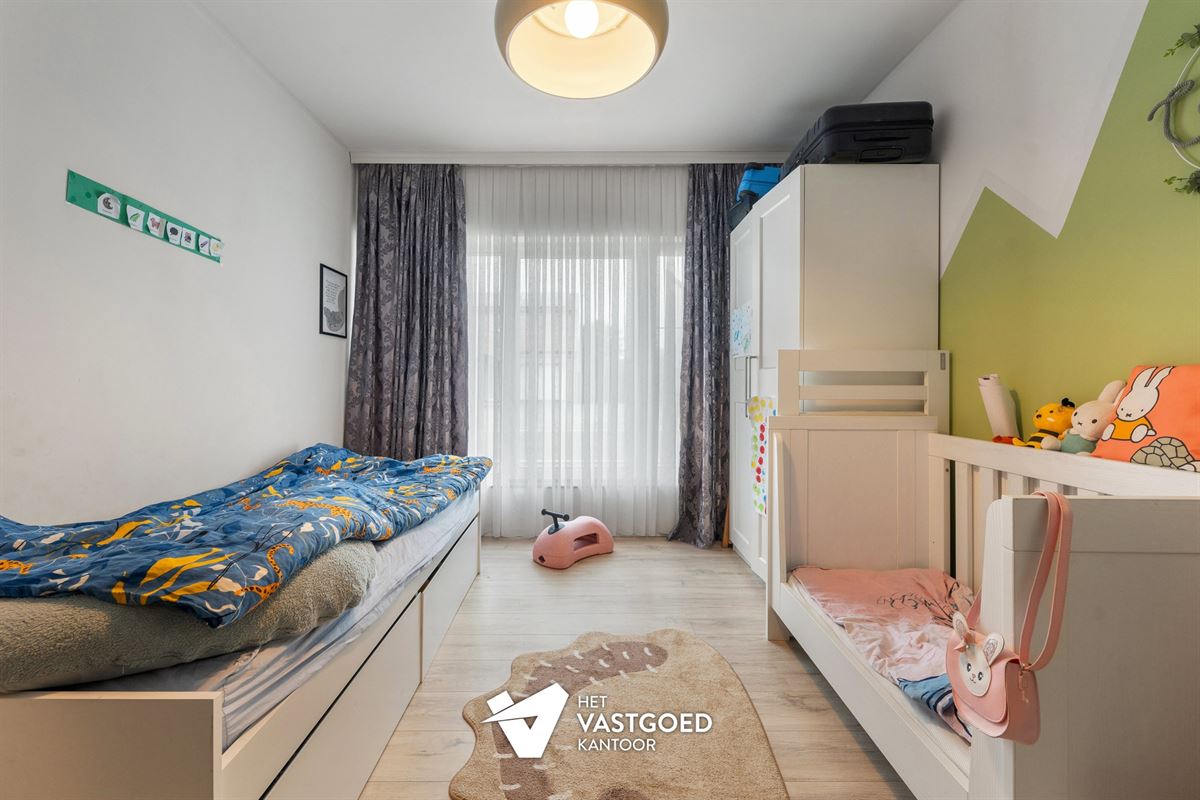 PERFECT ONDERHOUDEN EN ENERGIEZUINIG GELIJKVLOERS APPARTEMENT (165M²) EN TUIN TE BERINGEN