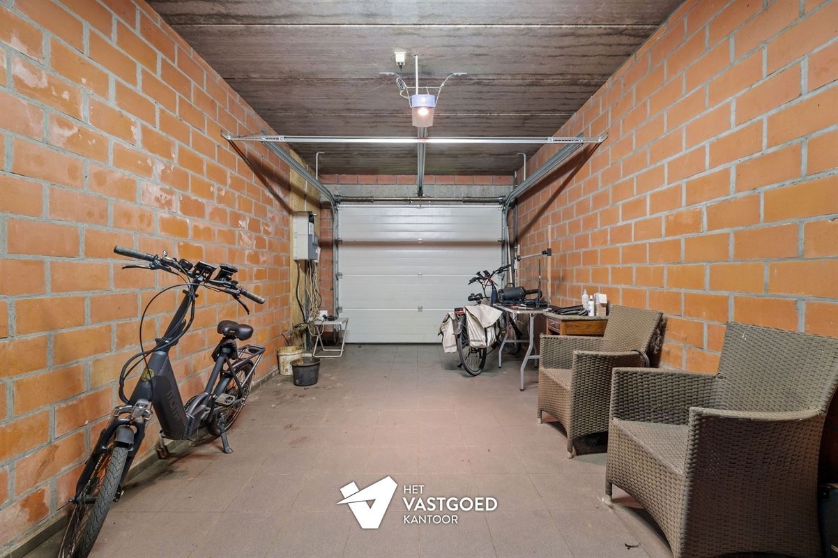 GELIJKVLOERSE WONING OP PRACHTIGE LIGGING OP 3060M2