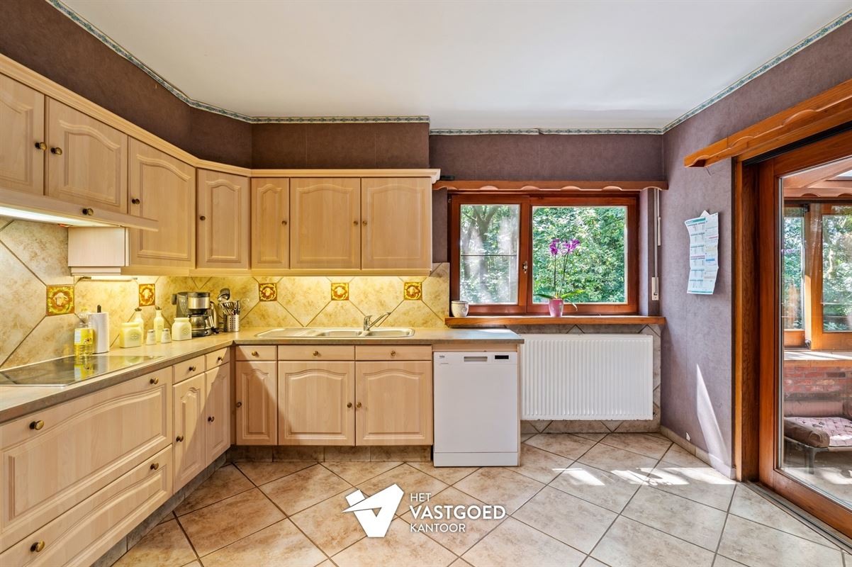 GELIJKVLOERSE WONING OP PRACHTIGE LIGGING OP 3060M2