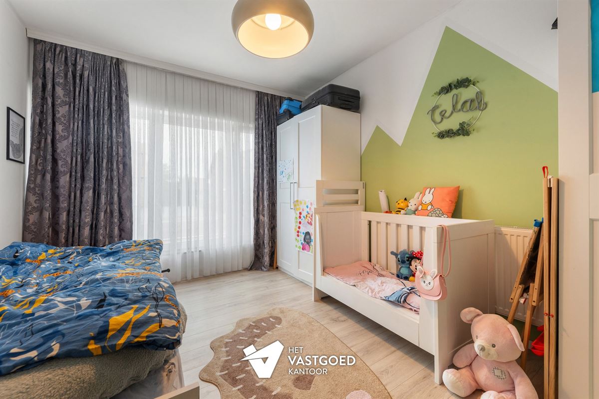 PERFECT ONDERHOUDEN EN ENERGIEZUINIG GELIJKVLOERS APPARTEMENT (165M²) EN TUIN TE BERINGEN