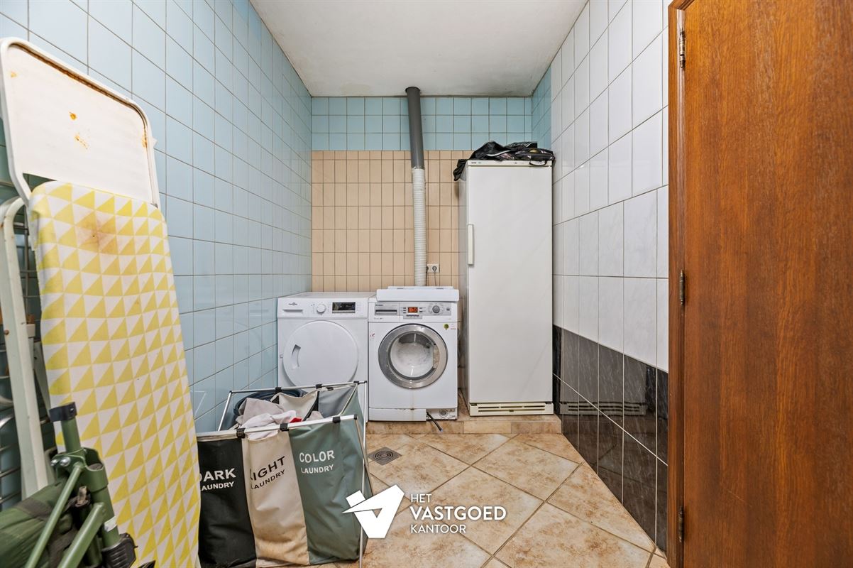 GELIJKVLOERSE WONING OP PRACHTIGE LIGGING OP 3060M2