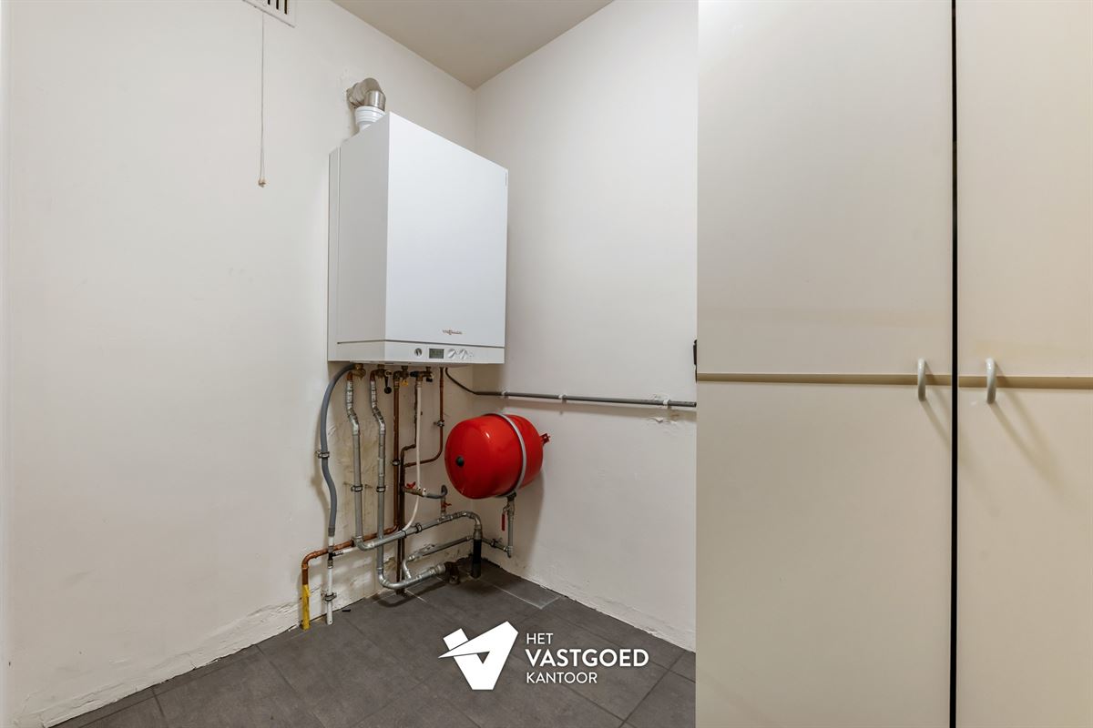 INSTAPKLARE GELIJKVLOERSE WONING OP RUSTIGE LIGGING