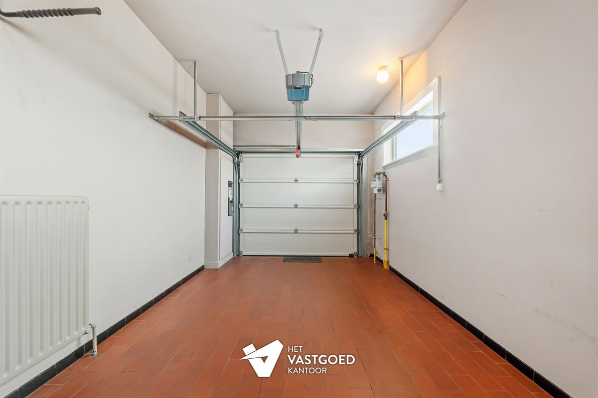 INSTAPKLARE GELIJKVLOERSE WONING OP RUSTIGE LIGGING