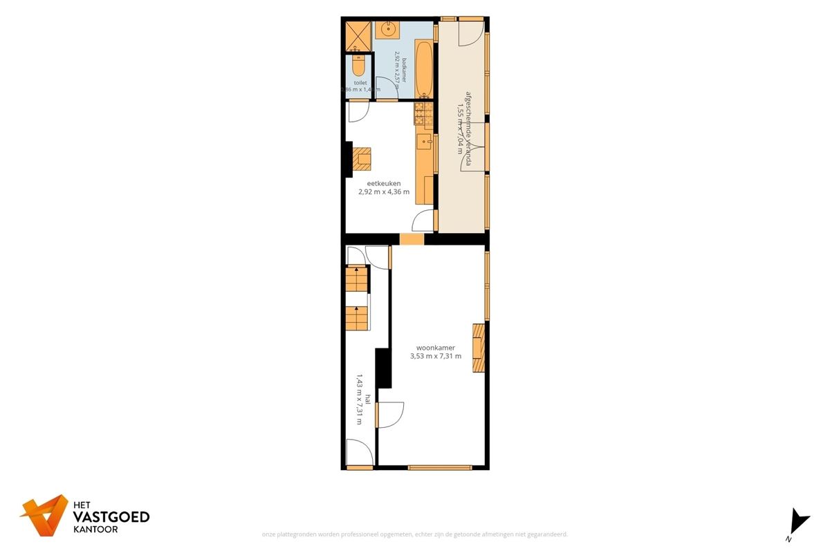 CHARMANTE TE RENOVEREN WONING, RUSTIG GELEGEN OP EEN RUIM PERCEEL VAN 11 ARE.