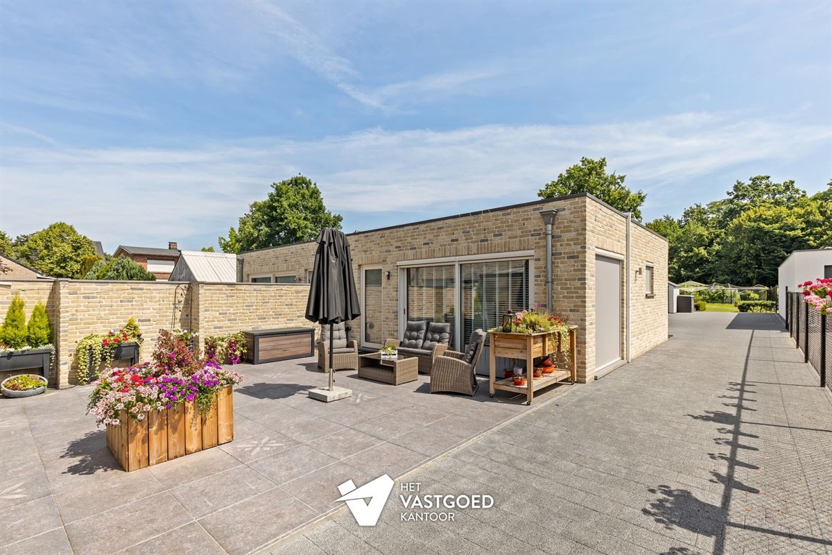 MODERNE EN ENERGIEZUINIGE KANGOEROEWONING OP UNIEKE LOCATIE IN MOL-RAUW