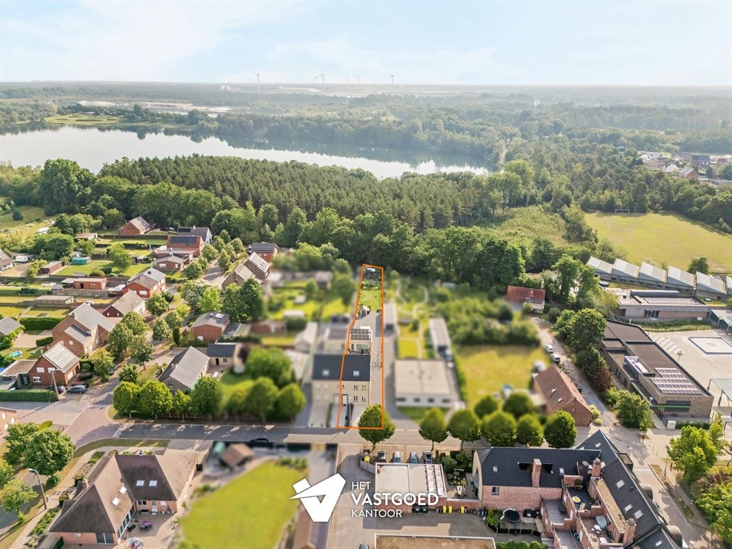 MODERNE EN ENERGIEZUINIGE KANGOEROEWONING OP UNIEKE LOCATIE IN MOL-RAUW