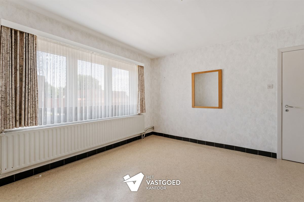 VERRASSEND RUIME OP TE FRISSEN WONING RUSTIG GELEGEN OP EEN PERCEEL VAN 5A32CA TE BEVERLO