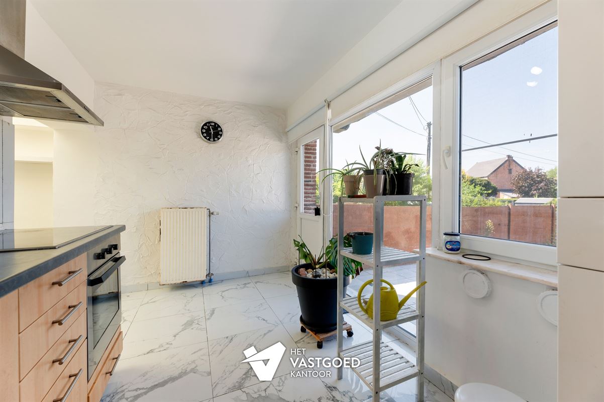 RECENT GERENOVEERDE WONING (172M²) MET 3 SLAAPKAMERS EN GEZELLIGE STADSTUIN TE MOLENSTEDE