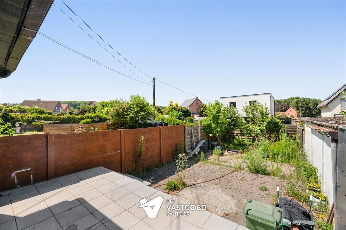 RECENT GERENOVEERDE WONING (172M²) MET 3 SLAAPKAMERS EN GEZELLIGE STADSTUIN TE MOLENSTEDE