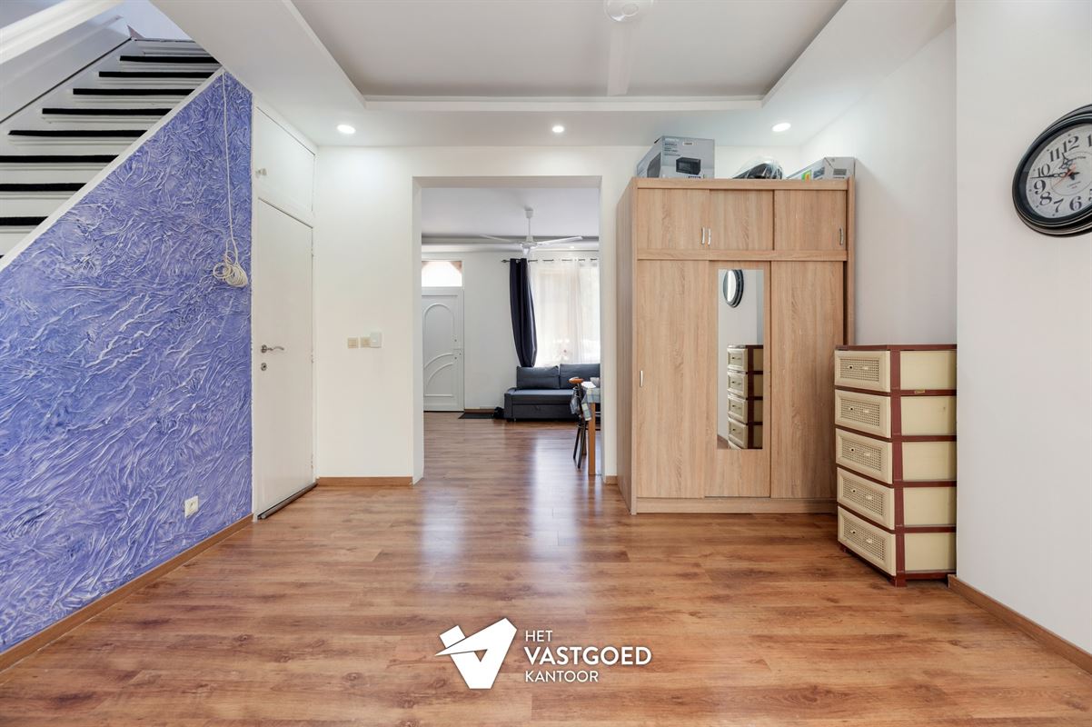 RECENT GERENOVEERDE WONING (172M²) MET 3 SLAAPKAMERS EN GEZELLIGE STADSTUIN TE MOLENSTEDE