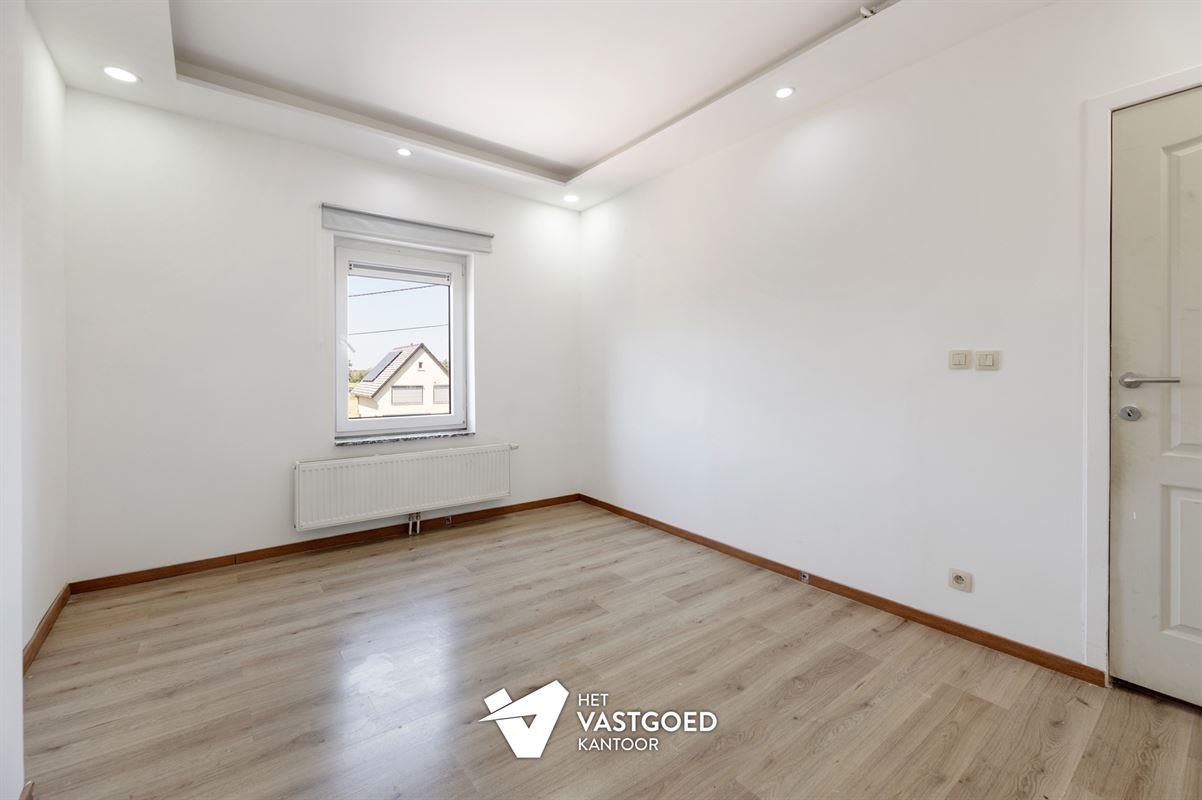 RECENT GERENOVEERDE WONING (172M²) MET 3 SLAAPKAMERS EN GEZELLIGE STADSTUIN TE MOLENSTEDE