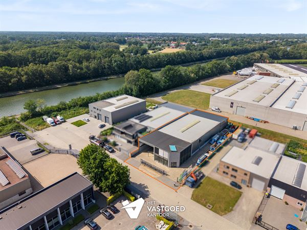 RUIM EN UITSTEKEND ONDERHOUDEN BEDRIJFSPAND MET KANTOORRUIMTE TE BALEN