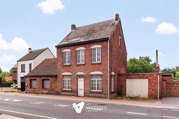 KARAKTERVOLLE RENOVATIEWONING MET 3 SLAAPKAMERS EN VEEL POTENTIEEL IN BALEN