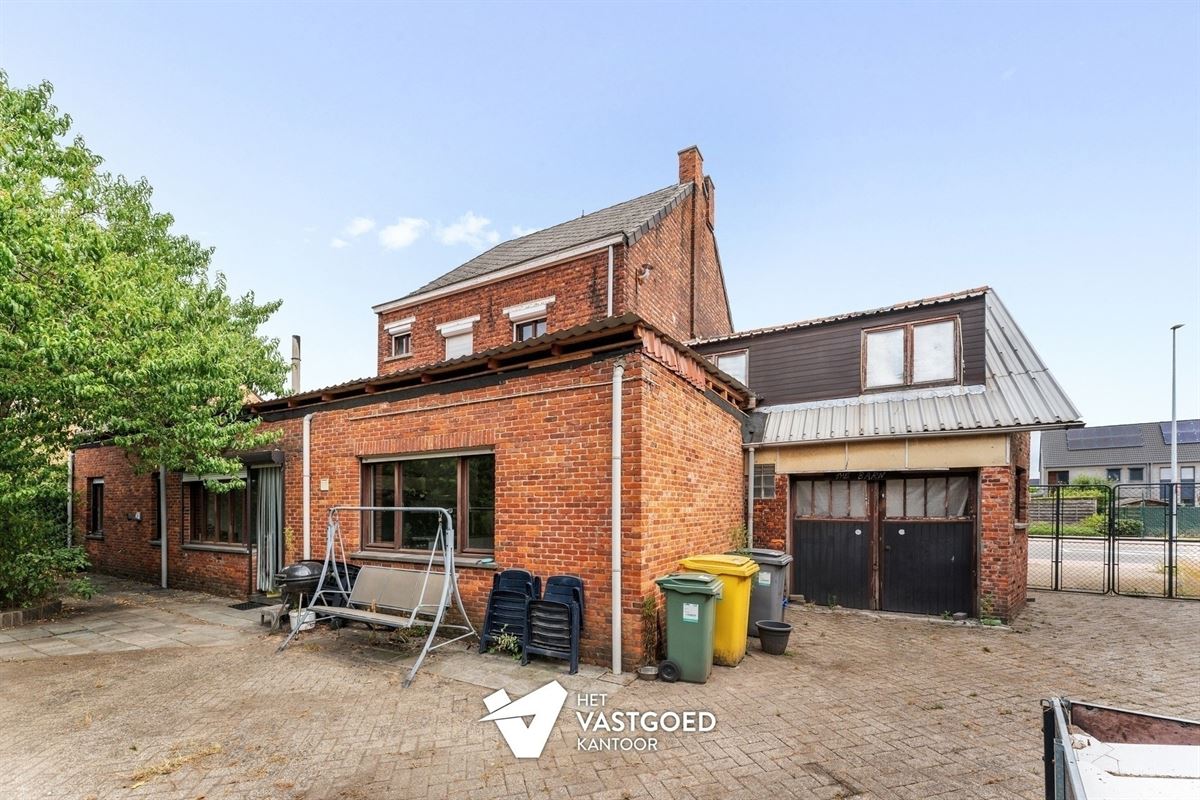 KARAKTERVOLLE RENOVATIEWONING MET 3 SLAAPKAMERS EN VEEL POTENTIEEL IN BALEN