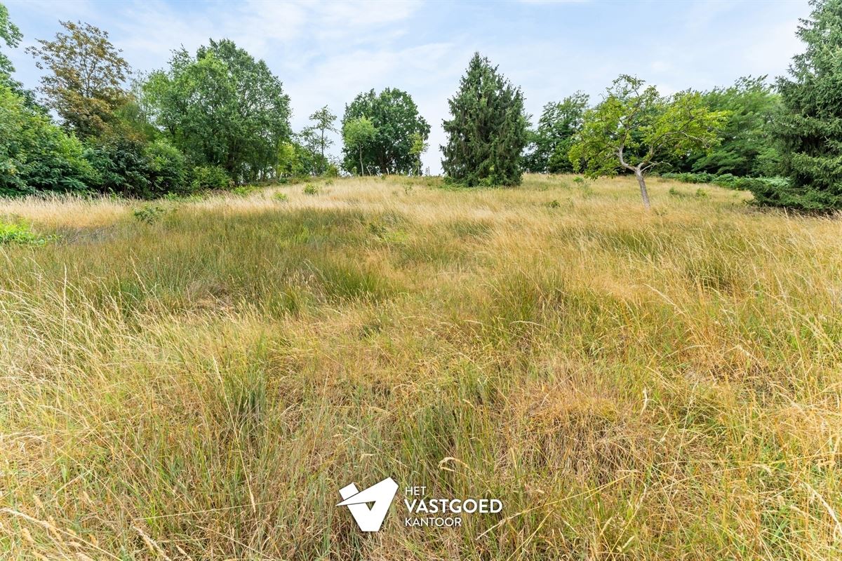 TE RENOVEREN KNUSSE WONING MET TUIN VAN 48A90CA EN LOODS EN GARAGE TE KAGGEVINNE