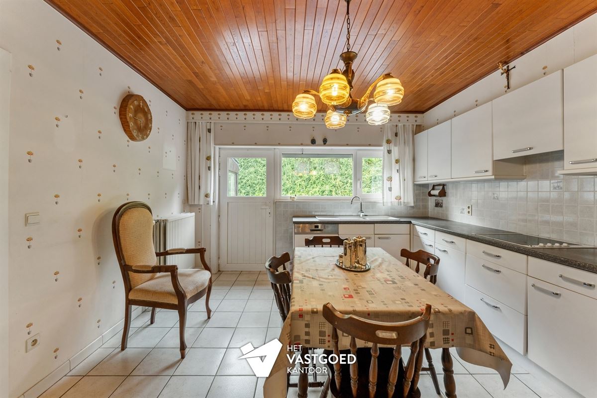 TE RENOVEREN KNUSSE WONING MET TUIN VAN 48A90CA EN LOODS EN GARAGE TE KAGGEVINNE