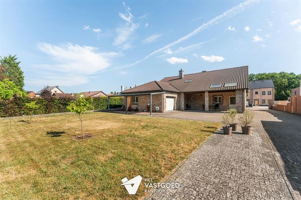 ZEER RUIME WONING MET 5 SLAAPKAMERS UITERST RUSTIG GELEGEN OP EEN PERCEEL VAN 1415 M² TE BERINGEN