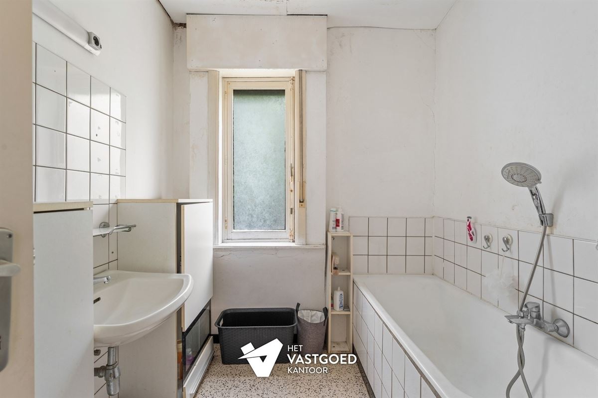KARAKTERVOLLE RENOVATIEWONING MET 3 SLAAPKAMERS EN VEEL POTENTIEEL IN BALEN