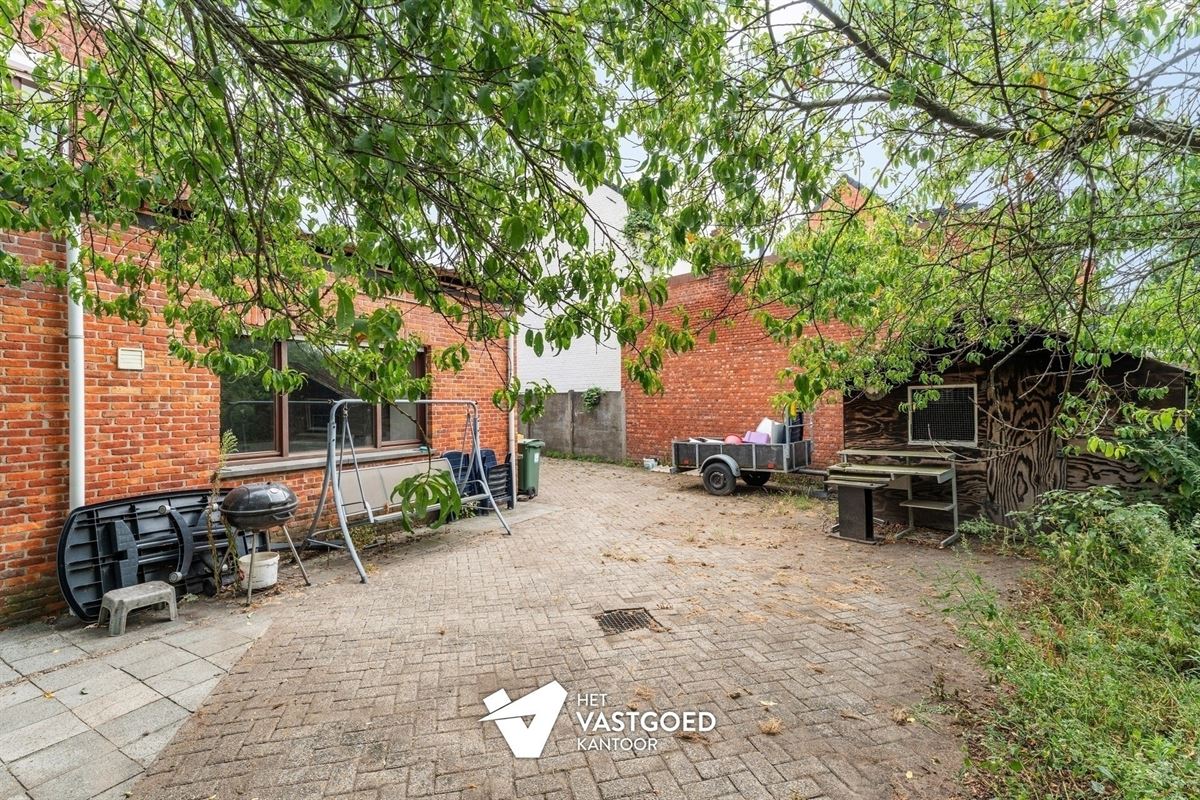 KARAKTERVOLLE RENOVATIEWONING MET 3 SLAAPKAMERS EN VEEL POTENTIEEL IN BALEN