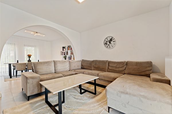 KNAPPE WONING (198M²) MET 3 SLAAPKAMERS + RUIME ZOLDER TE BEVERLO