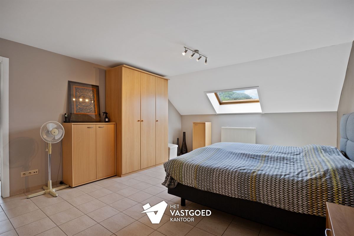 ZEER RUIM DUPLEX APPARTEMENT VAN 159 M² MET ZEER PRAKTISCHE INDELING EN KWALITATIEVE AFWERKING