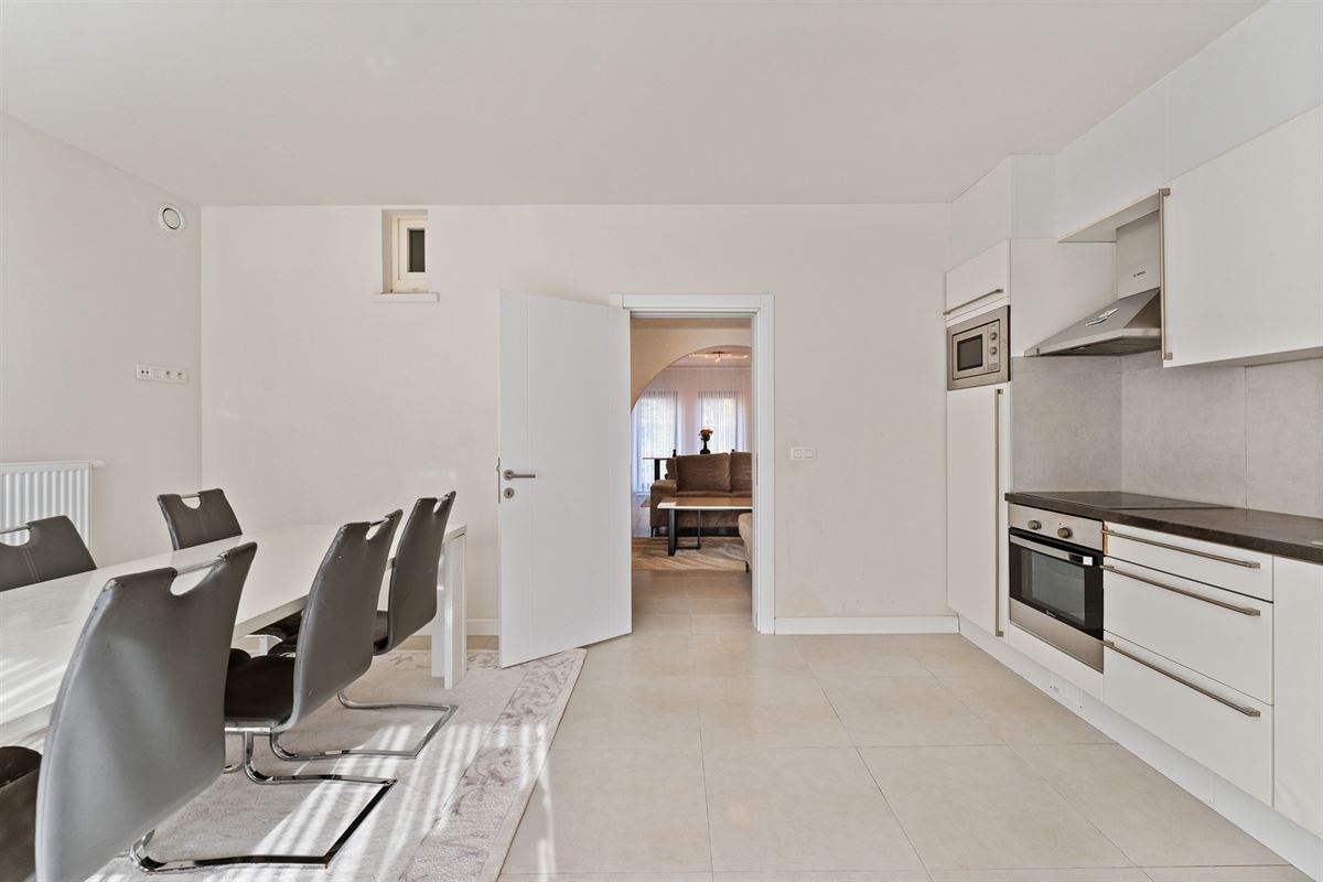 KNAPPE WONING (198M²) MET 3 SLAAPKAMERS + RUIME ZOLDER TE BEVERLO