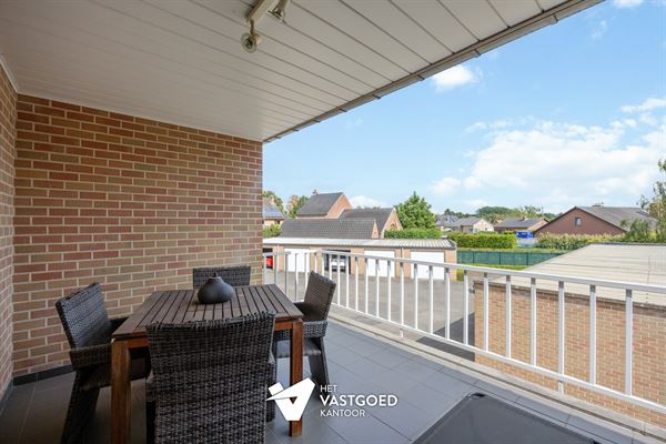 ZEER RUIM DUPLEX APPARTEMENT VAN 159 M² MET ZEER PRAKTISCHE INDELING EN KWALITATIEVE AFWERKING