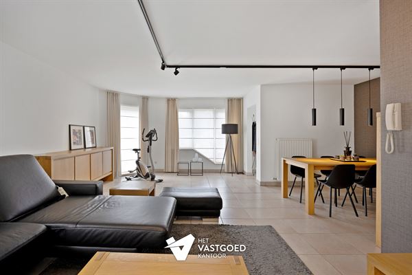 ZEER RUIM DUPLEX APPARTEMENT VAN 159 M² MET ZEER PRAKTISCHE INDELING EN KWALITATIEVE AFWERKING