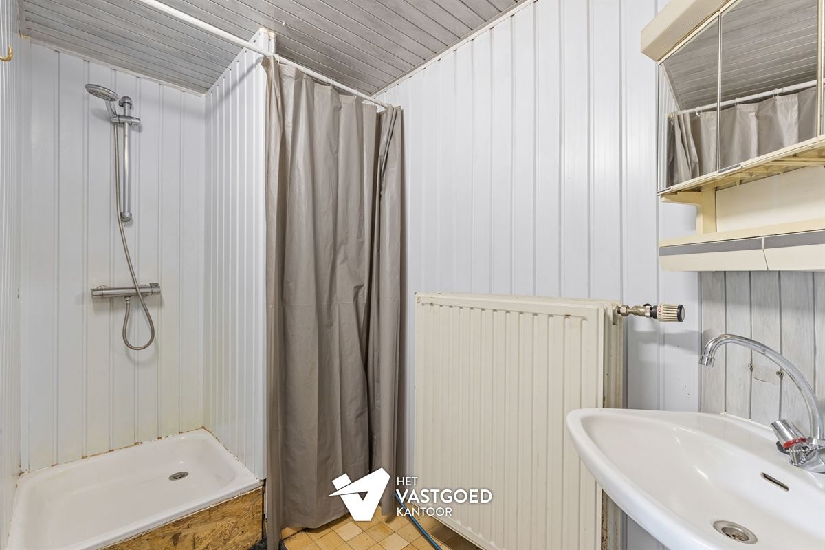 CHARMANTE WONING MET VEEL POTENTIEEL OP MOOI EN RUSTIG GELEGEN PERCEEL TE HAM
