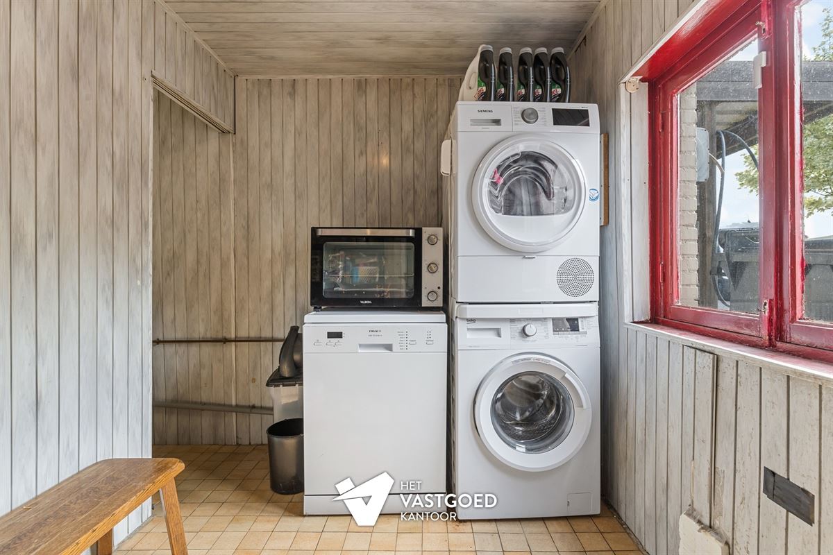 CHARMANTE WONING MET VEEL POTENTIEEL OP MOOI EN RUSTIG GELEGEN PERCEEL TE HAM