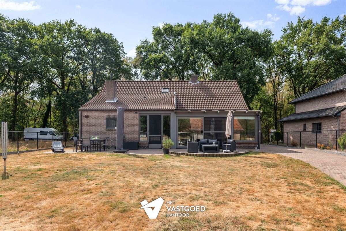 GERENOVEERDE WONING MET 3 SLAAPKAMERS UITERST RUSTIG GELEGEN TE HEPPEN