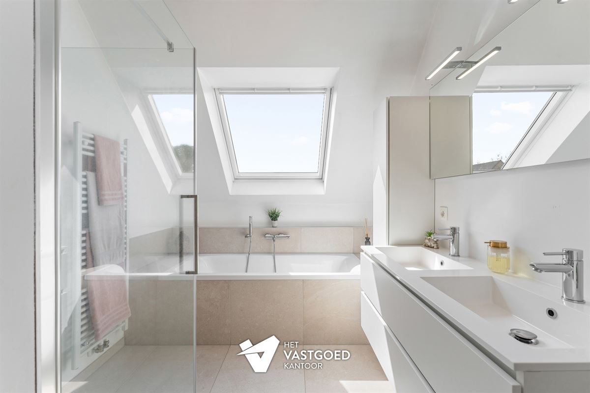 RECENTE (2022) WONING MET 3 SLAAPKAMERS UITERST RUSTIG GELEGEN TE LEOPOLDSBURG