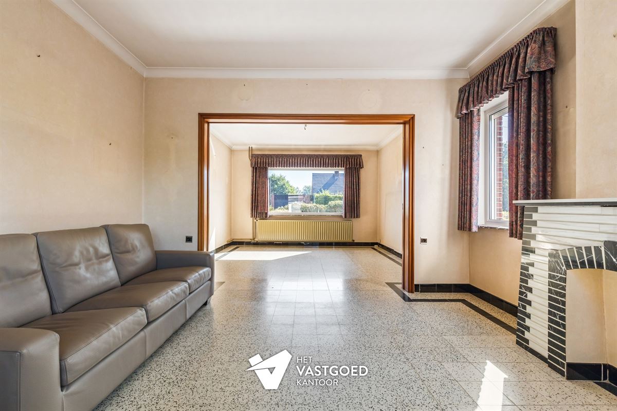 WONING MET POTENTIEEL (155M²) MET 3 SLAAPKAMERS EN GARAGE OP EEN PERCEEL VAN 12 ARE TE TESSENDERLO