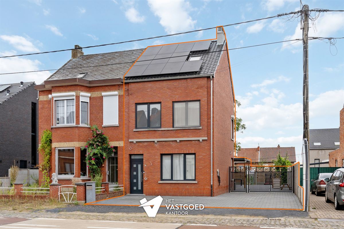VOLLEDIG GERENOVEERDE WONING MET 4 SLAAPKAMERS EN TUIN MET ACHTERLIGGENDE BOUWGROND TE SCHAFFEN